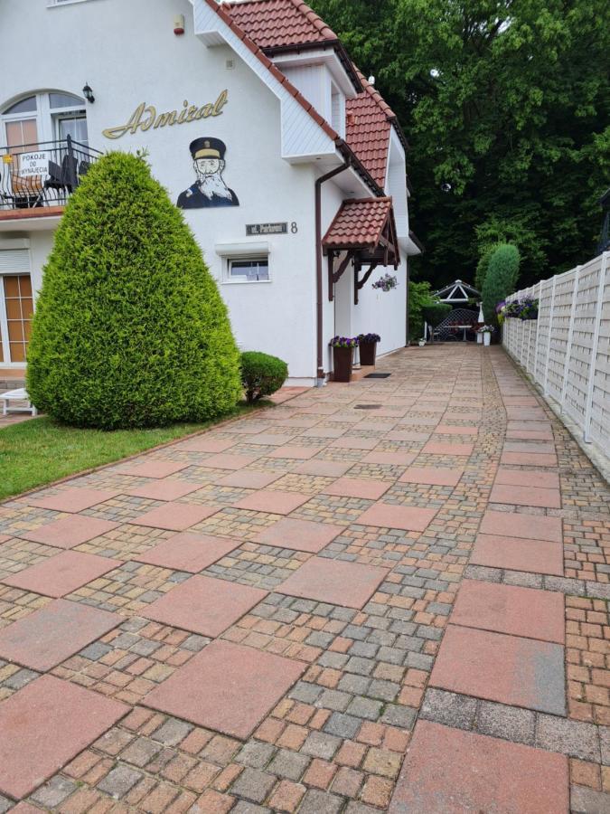 Willa Admiral Trzęsacz Exteriör bild